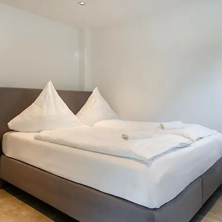 With 2 Bedrooms بيت للعطل *